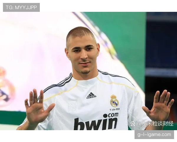 卡里姆·本泽马开启全新征程，探索职业生涯的未来方向与无限可能