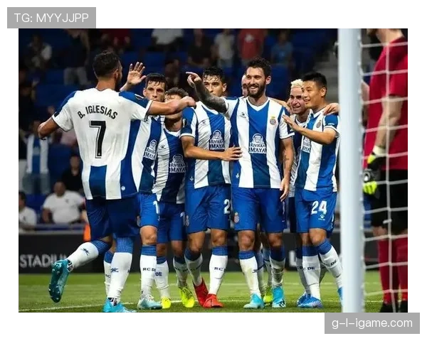 西甲梦二队重聚,传奇球星状态回暖誓再创辉煌 西甲梦二队重聚,传奇球星状态回暖誓再创辉煌